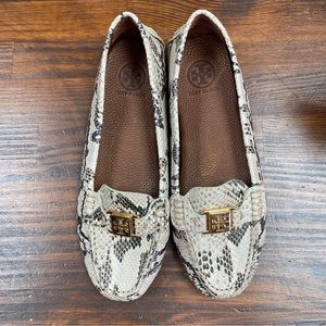 Tory Burch snake print leather loafers size 10.5 NEW